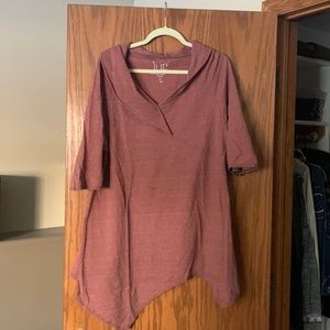 LUR.  Size large 3/4 sleeve tunic